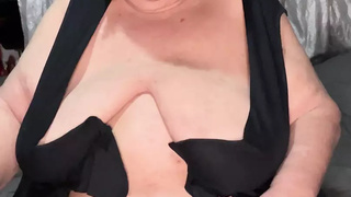 Am I your busty the sluttiest and most horny? I'm your girl Big Breasted Woman gilf make me yours