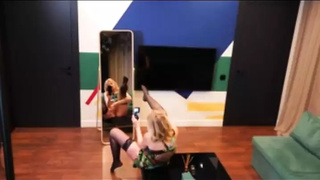 Slutty selfies quickly turn to full-sucked masturbates on the cold floor