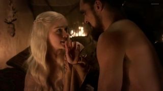 Emilia Clarke Real Sex Scene - Game of Thrones