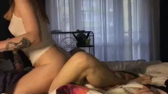 Homemade Babe Enjoys Riding on her Bf's Cock! [PERFECT COWGIRL]