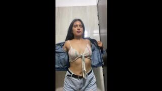 Lady with Gigantic Booty Dances for me in her Bathroom